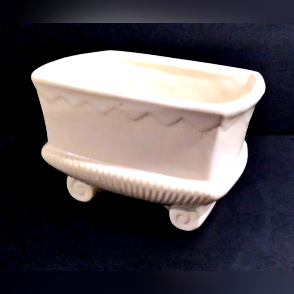 Vintage Off-White Cream Ceramic Planter